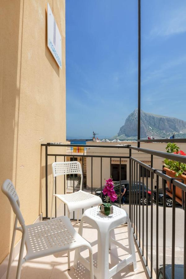 Il Torrazzo Da Francesca Bed and Breakfast San Vito Lo Capo Exteriör bild