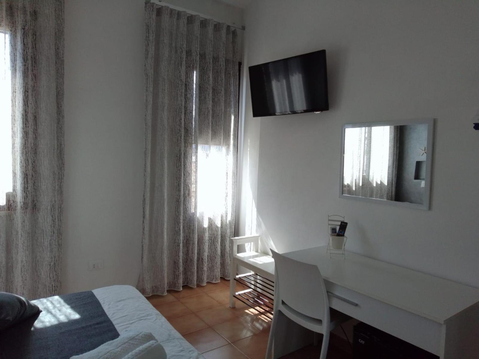 Il Torrazzo Da Francesca Bed and Breakfast San Vito Lo Capo Exteriör bild